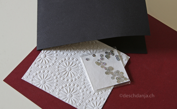 Hochzeitskarte mit strukturiertem Papier