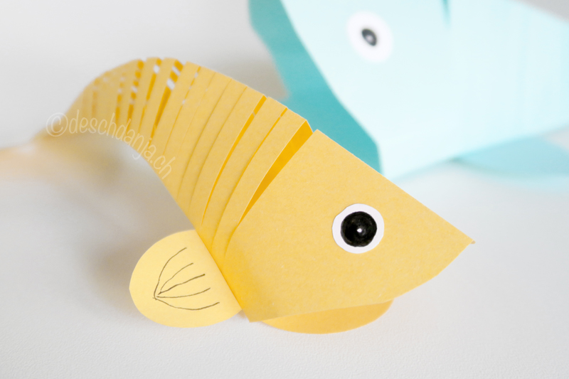 Moving Paper Fish