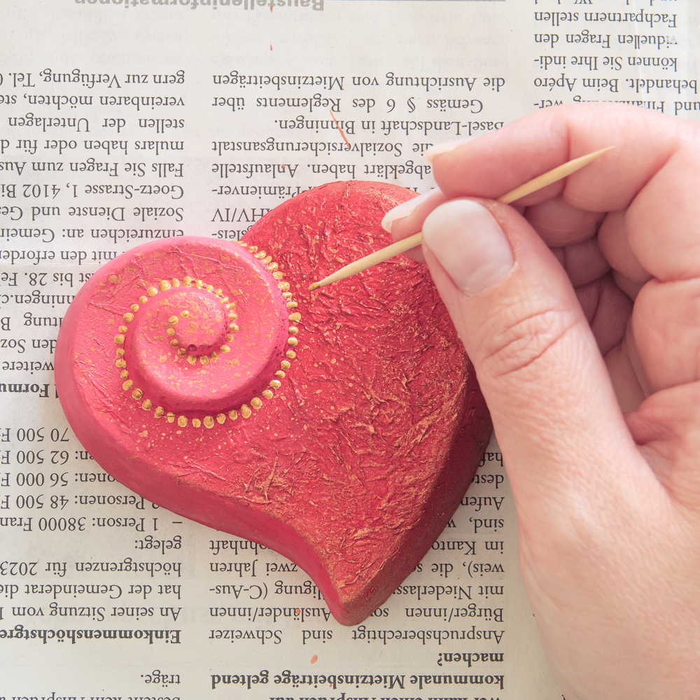 Valentinstag: Gips Herzen gestalten