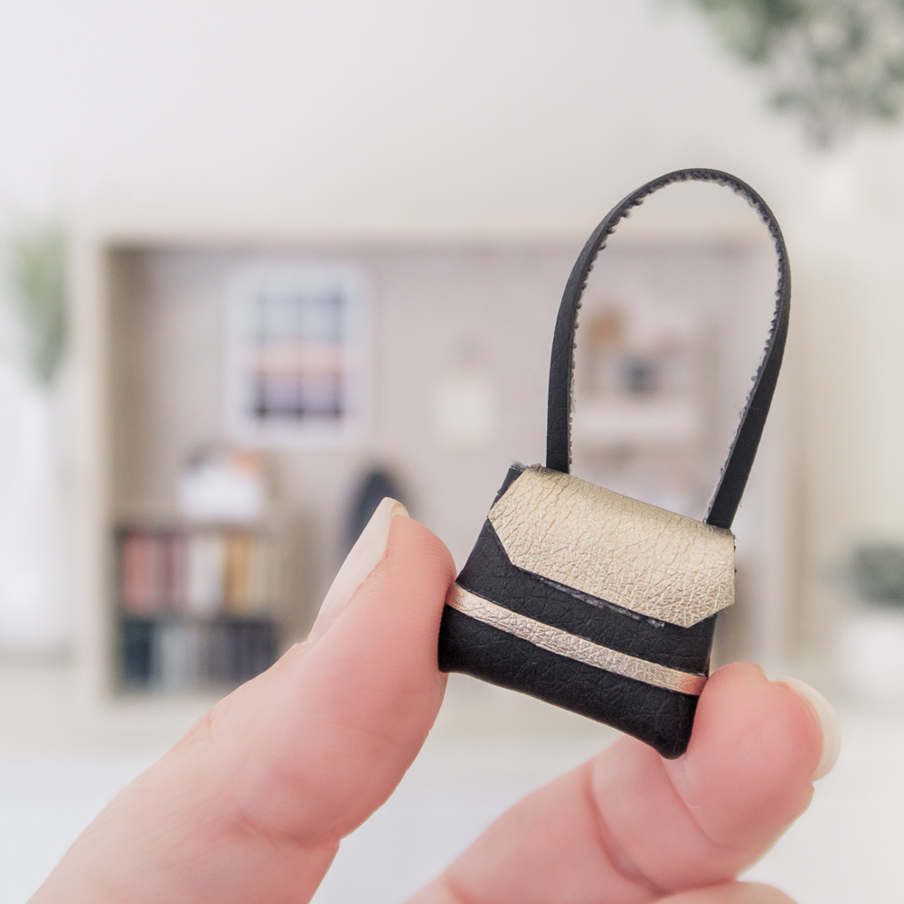 Kleine Handtasche aus Kunstleder für das Miniatur Nähzimmer